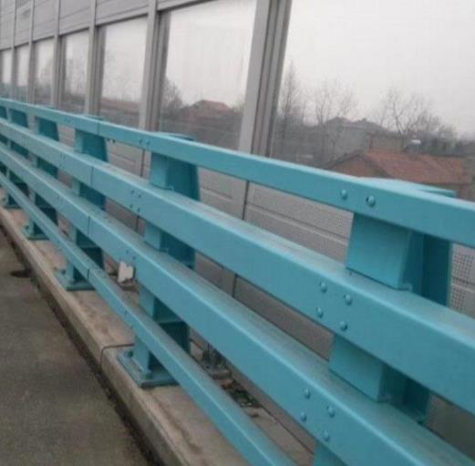 不锈钢复合管抗冲击强度高:牢固耐用 不锈钢复合管抗冲击强度高:牢固耐用